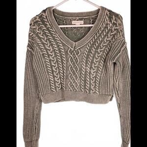 Aéropostale Cropped Cable Knit Sweater - XS